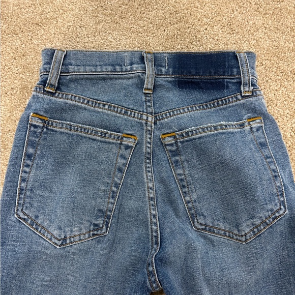ABERCROMBIE & FITCH Ultra High Rise Ankle Straight Jean - Picture 8 of 11
